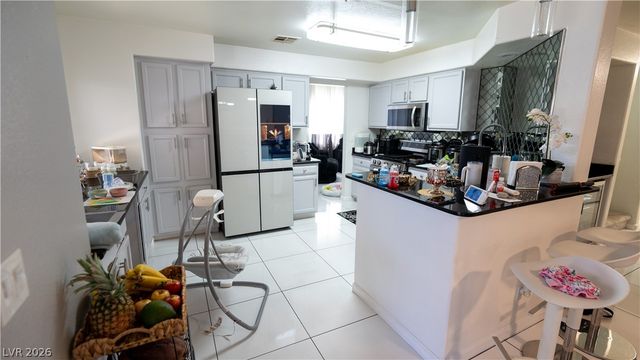 6429 Winding Ridge Way, Las Vegas, NV 89156