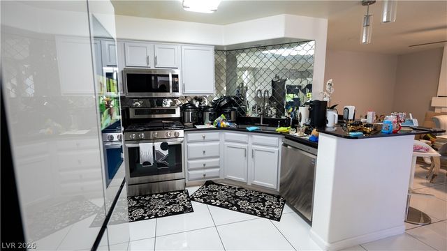 6429 Winding Ridge Way, Las Vegas, NV 89156