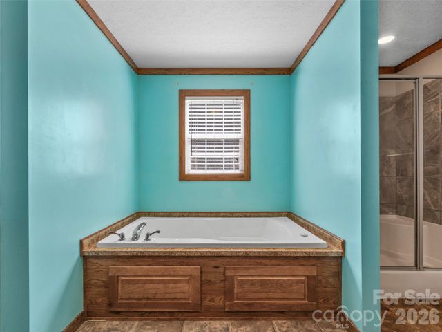 695 Johnson Farm Road, Canton, NC 28716