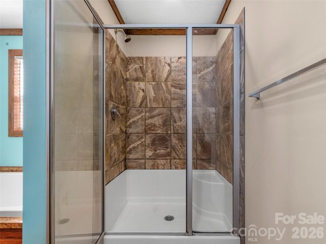 695 Johnson Farm Road, Canton, NC 28716