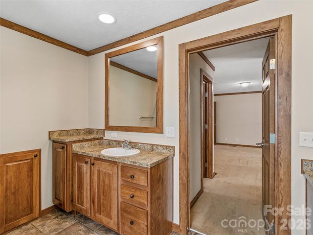 695 Johnson Farm Road, Canton, NC 28716