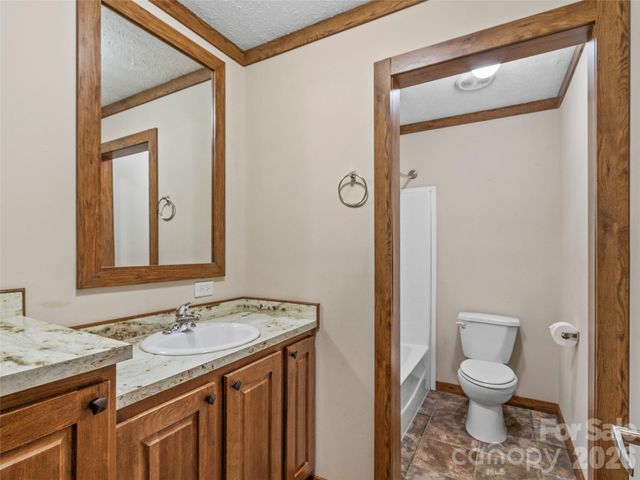 695 Johnson Farm Road, Canton, NC 28716