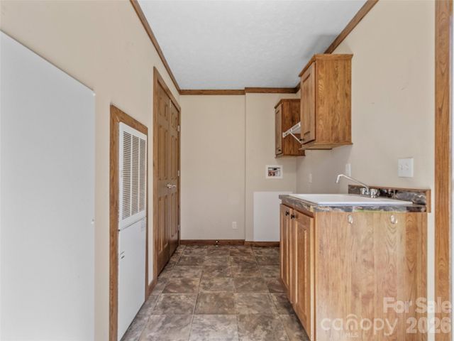695 Johnson Farm Road, Canton, NC 28716