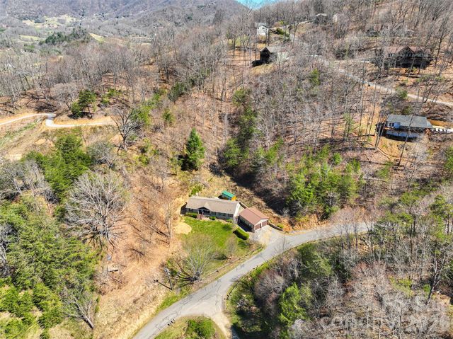 695 Johnson Farm Road, Canton, NC 28716