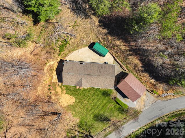 695 Johnson Farm Road, Canton, NC 28716