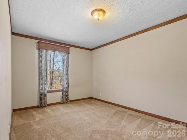 695 Johnson Farm Road, Canton, NC 28716