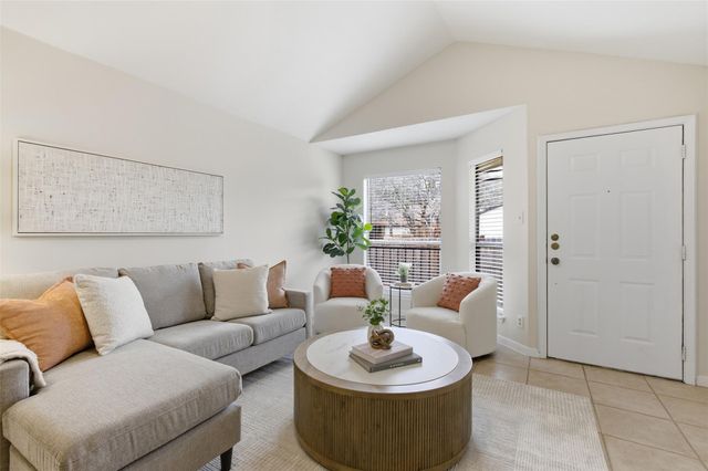 8142 Ceberry DR B, Austin, TX 78759