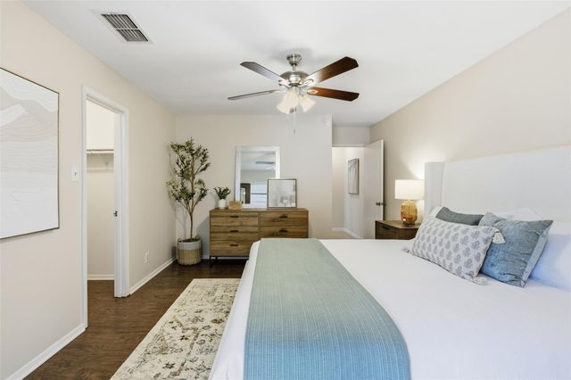 8142 Ceberry DR B, Austin, TX 78759