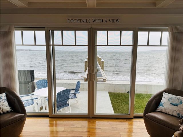 395 Park Avenue, Portsmouth, RI 02871