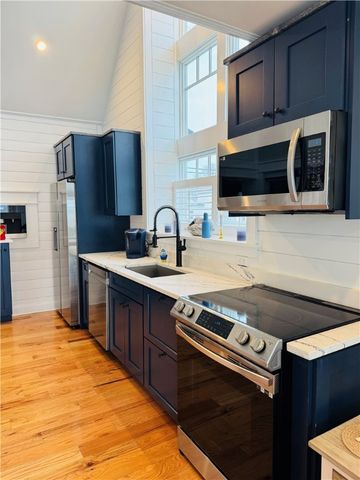 395 Park Avenue, Portsmouth, RI 02871