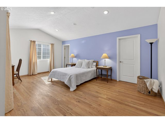 4103 Sw LEE St, Portland, OR 97221