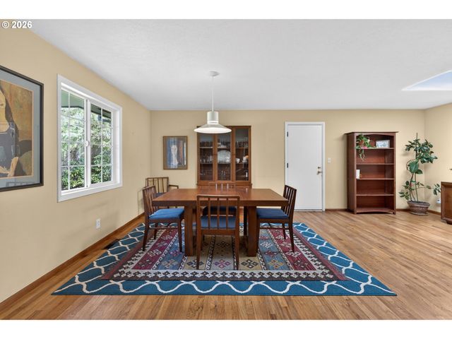 4103 Sw LEE St, Portland, OR 97221