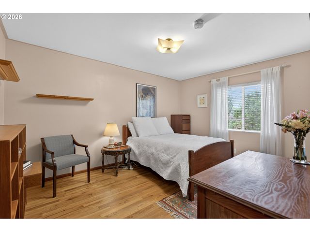 4103 Sw LEE St, Portland, OR 97221