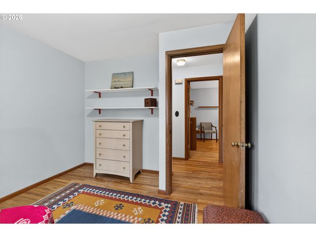 4103 Sw LEE St, Portland, OR 97221