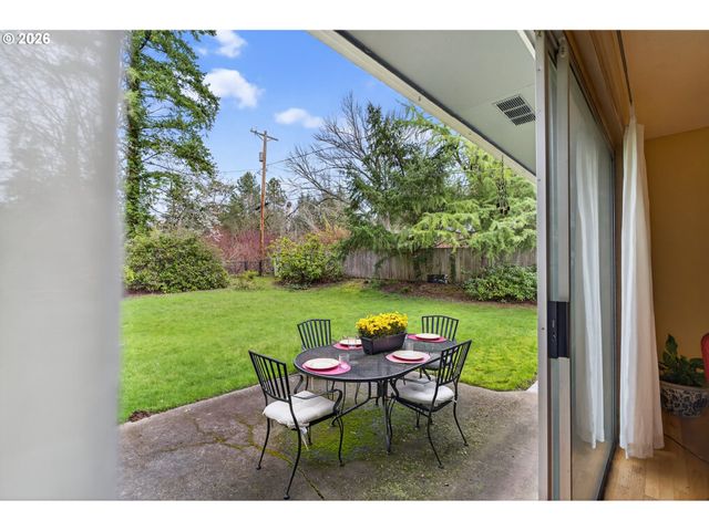 4103 Sw LEE St, Portland, OR 97221