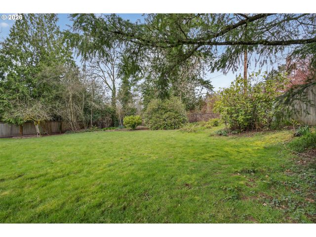 4103 Sw LEE St, Portland, OR 97221