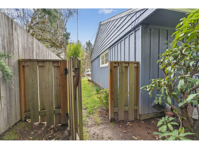 4103 Sw LEE St, Portland, OR 97221