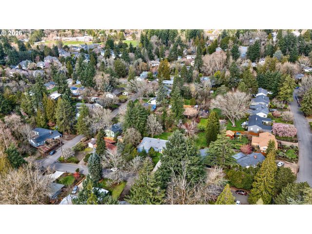 4103 Sw LEE St, Portland, OR 97221