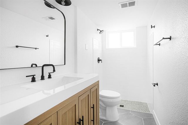 5043 Scranton Street, Denver, CO 80239