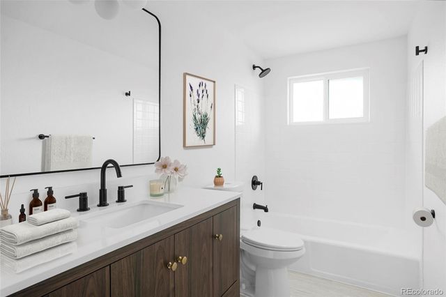 5043 Scranton Street, Denver, CO 80239