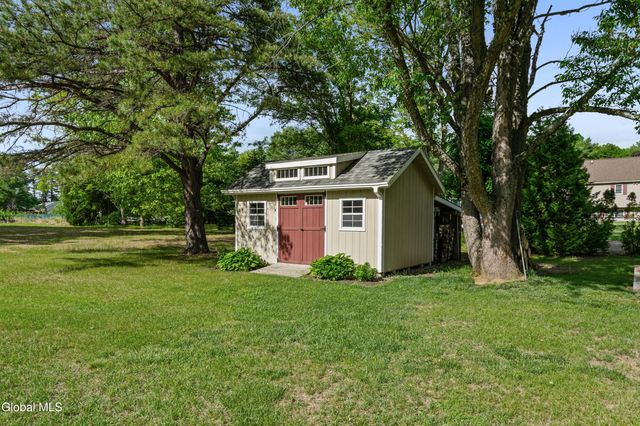 31 Grey Fox Drive, Moreau, NY 12828