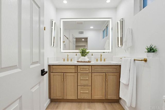 3880 Adams Street, Carlsbad, CA 92008