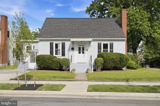 528 BATTLE AVE, Winchester, VA 22601