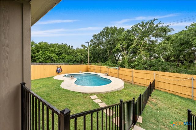 372 Poplin Lane, Troy, TX 76579