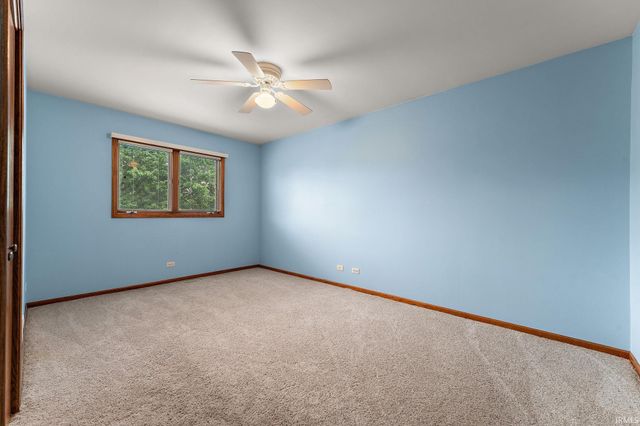 65 Beiriger Drive, Dyer, IN 46311