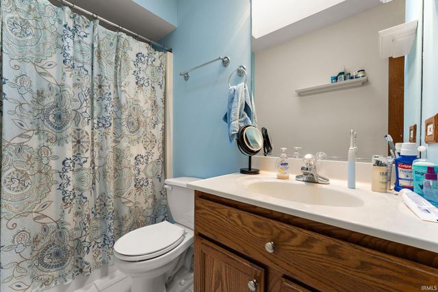 65 Beiriger Drive, Dyer, IN 46311