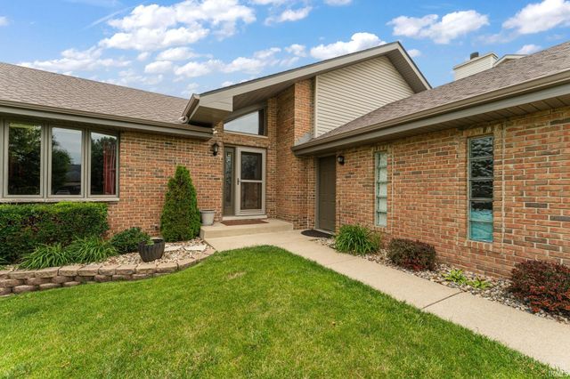 65 Beiriger Drive, Dyer, IN 46311