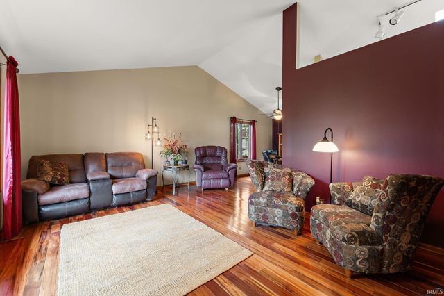 65 Beiriger Drive, Dyer, IN 46311
