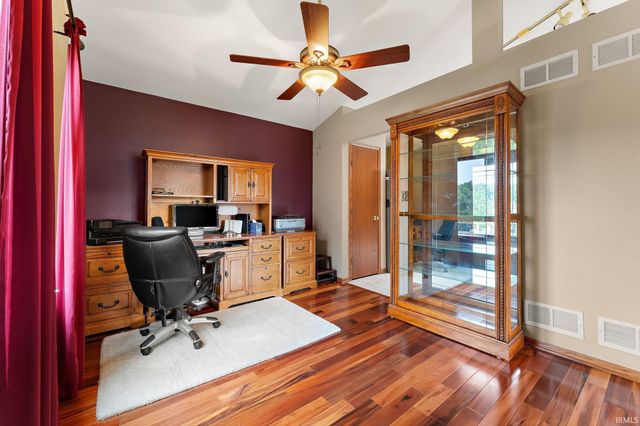 65 Beiriger Drive, Dyer, IN 46311