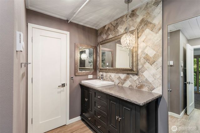 12995 Lake Shore Drive NW, Poulsbo, WA 98370