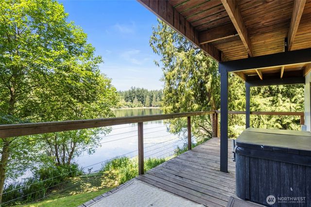 12995 Lake Shore Drive NW, Poulsbo, WA 98370