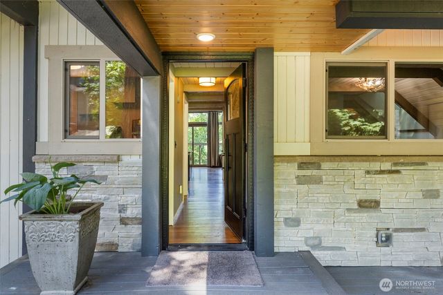 12995 Lake Shore Drive NW, Poulsbo, WA 98370