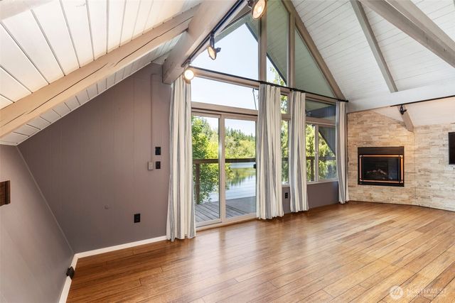 12995 Lake Shore Drive NW, Poulsbo, WA 98370