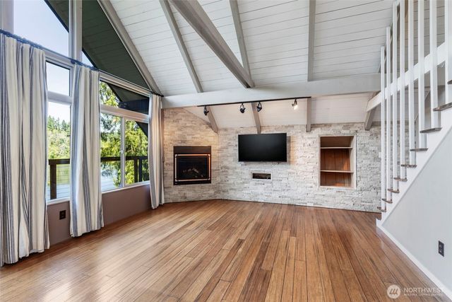 12995 Lake Shore Drive NW, Poulsbo, WA 98370