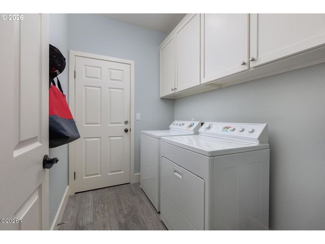 6315 Sw ARBOR Dr, South Beach, OR 97366