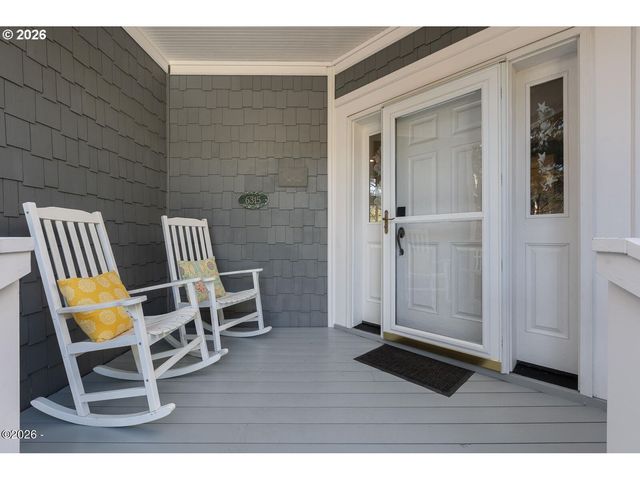 6315 Sw ARBOR Dr, South Beach, OR 97366