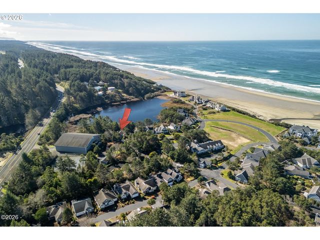 6315 Sw ARBOR Dr, South Beach, OR 97366