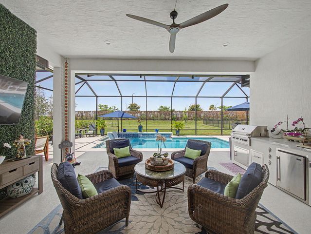 9483 SW Pinnacle Place N, Port St. Lucie, Port St Lucie, FL 34987