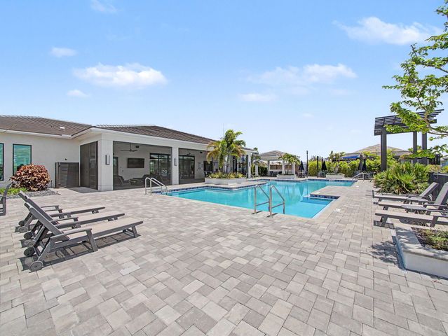 9483 SW Pinnacle Place N, Port St. Lucie, Port St Lucie, FL 34987