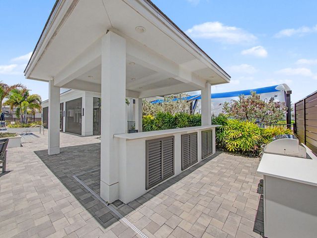 9483 SW Pinnacle Place N, Port St. Lucie, Port St Lucie, FL 34987