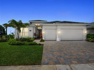9483 SW Pinnacle Place N, Port St. Lucie, Port St Lucie, FL 34987
