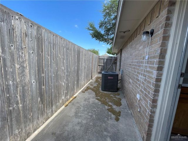2311 Dora Jeanne A, Mission, TX 78574