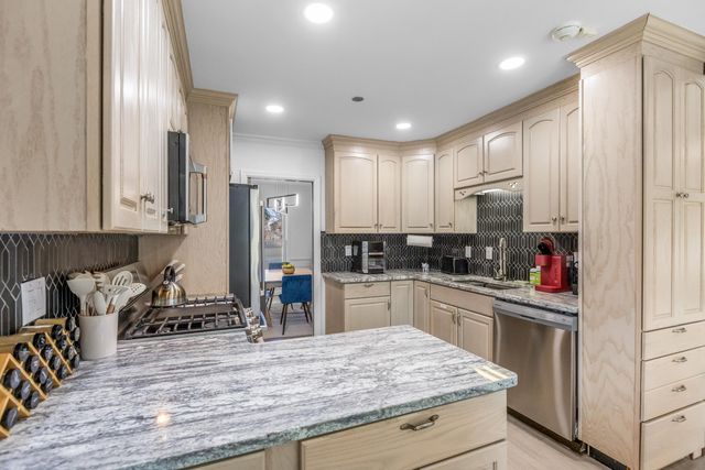 5320 Waterview Drive, North Charleston, SC 29418