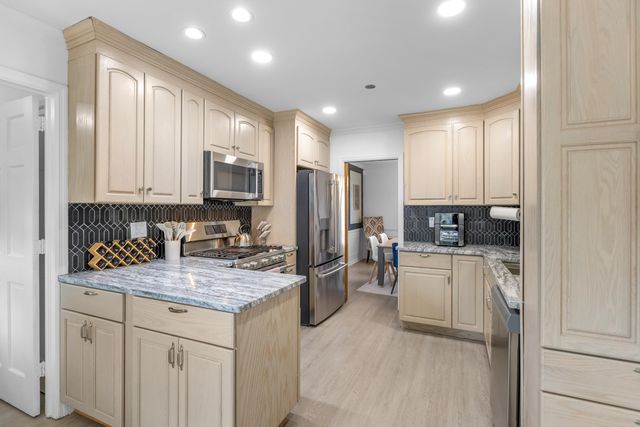 5320 Waterview Drive, North Charleston, SC 29418