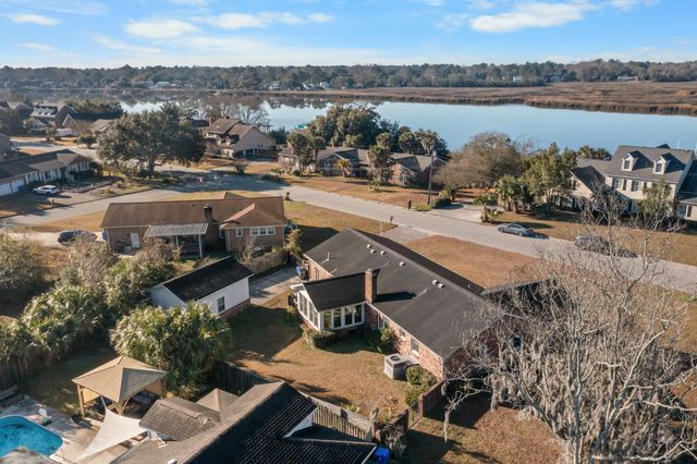 5320 Waterview Drive, North Charleston, SC 29418