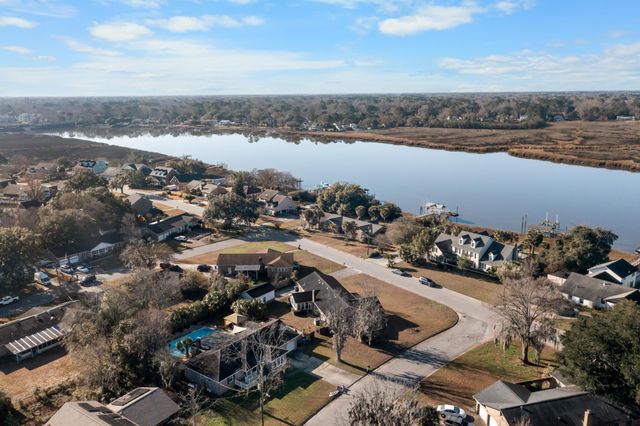 5320 Waterview Drive, North Charleston, SC 29418